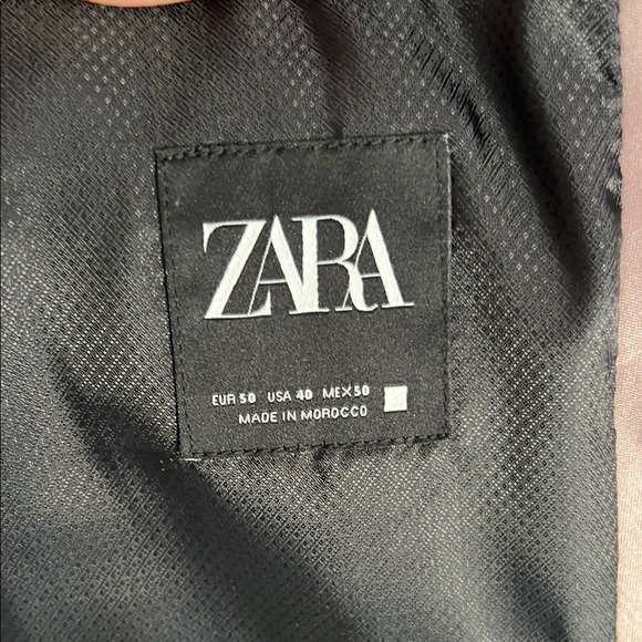 Zara Men's Tuxedo in Metallic Gray - Picture 2 of 2